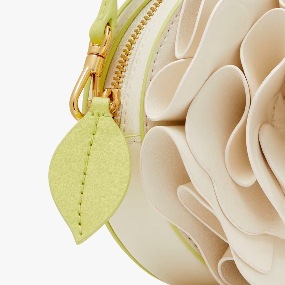 NWT Kate Spade Flora Patent Leather 3d Wristlet Purse - Picture 4 of 6